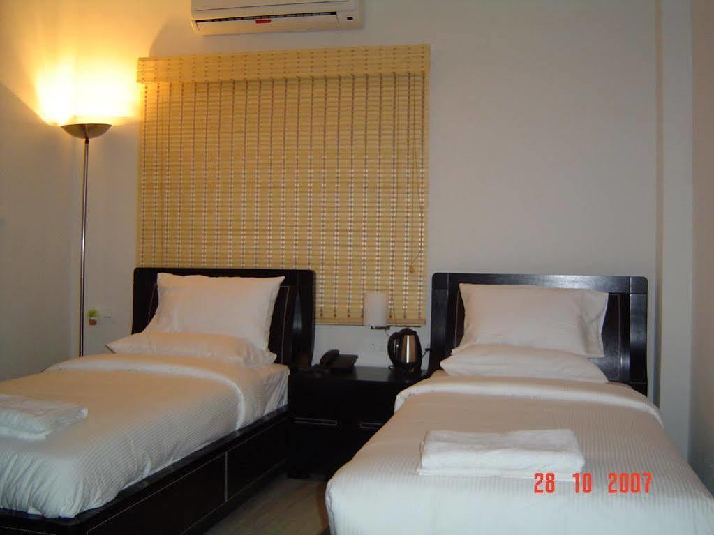 Hotel At Home Suites , Gachibowli, Hyderabad Exterior photo